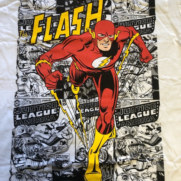 DC Comics The Flash T-Shirt - New with Tags - Picture 3 of 5